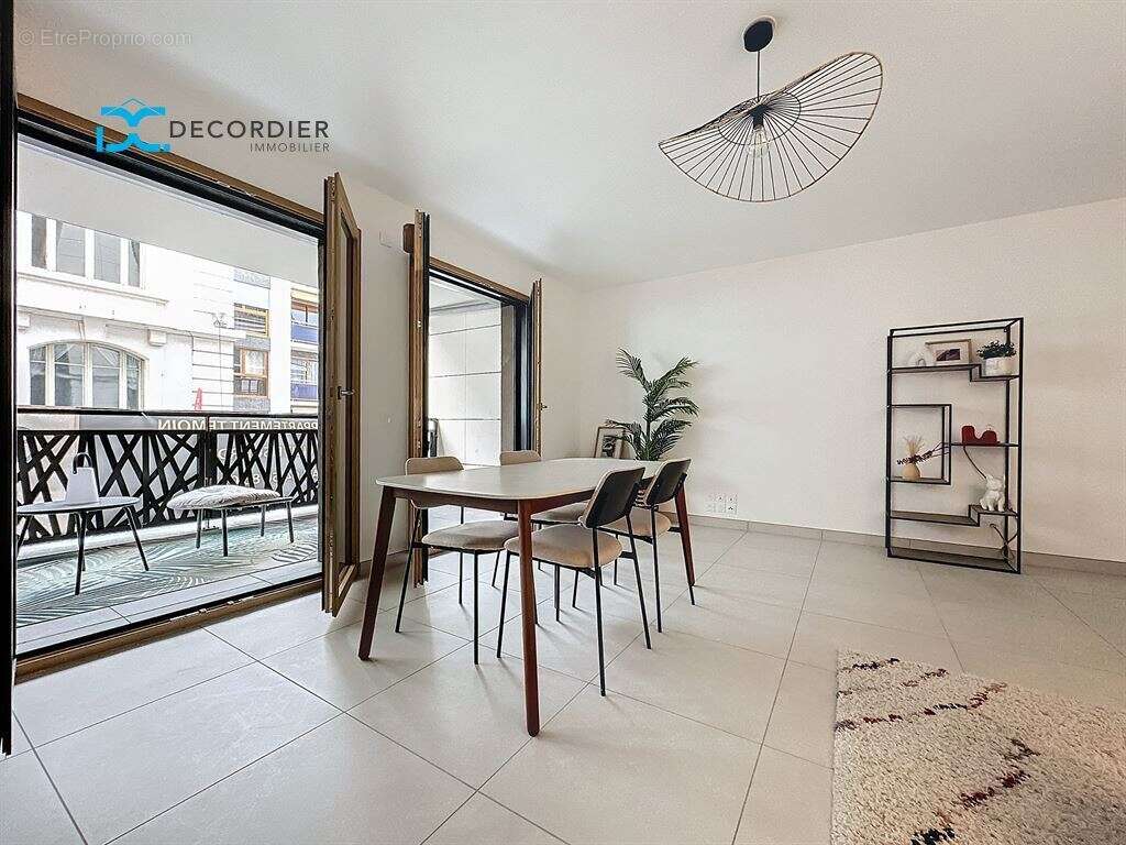 Appartement à EVIAN-LES-BAINS