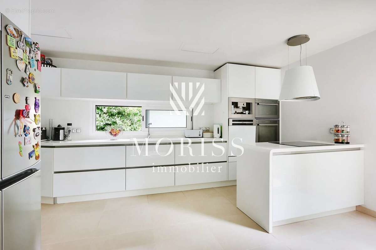 Maison à LE PERREUX-SUR-MARNE