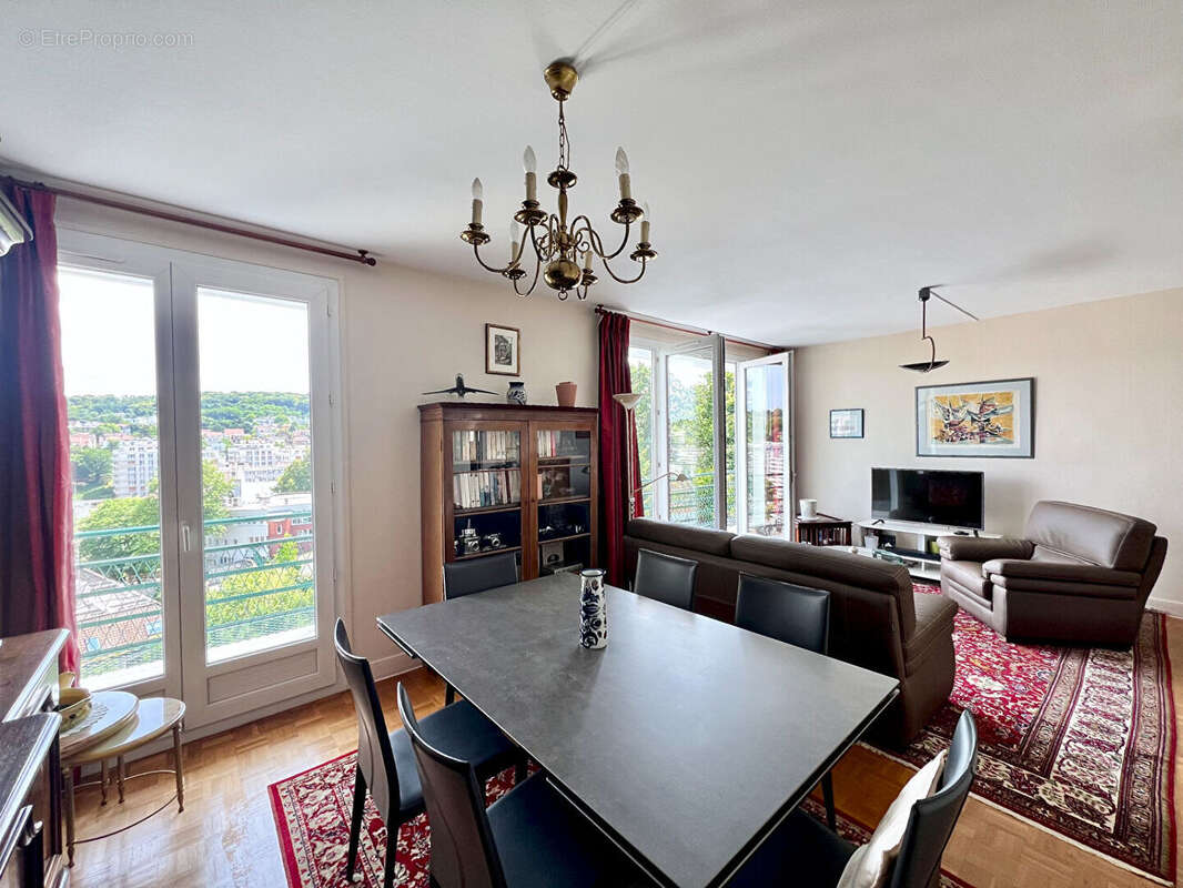 Appartement à SEVRES