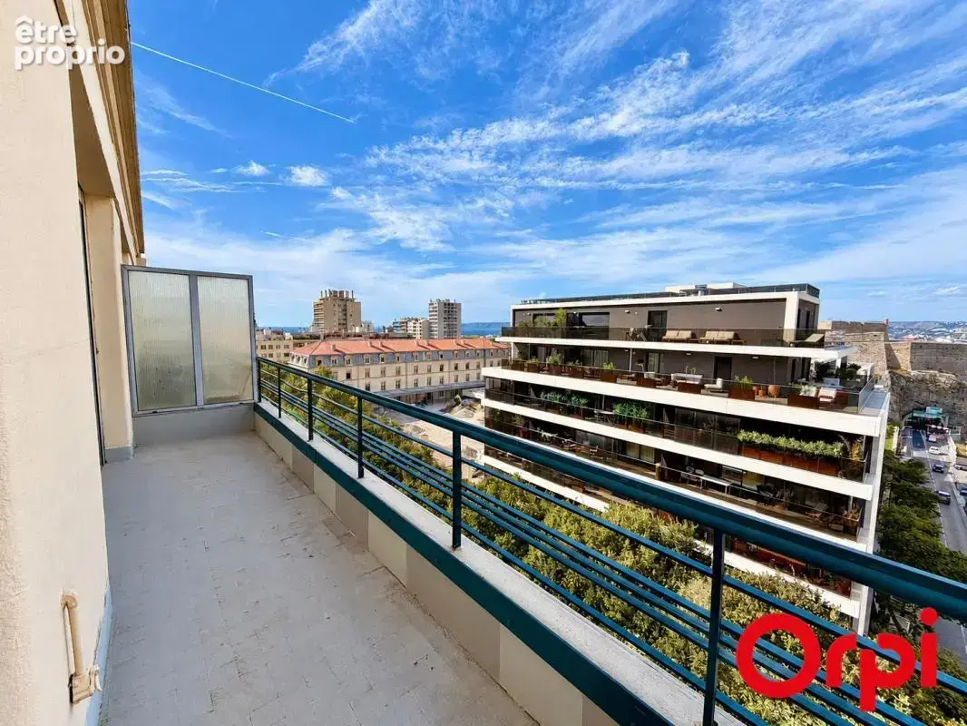 Appartement t3/4 marseille 13007 – dernier étage – vue mer panoramique – terrasse et balcons - photo 5