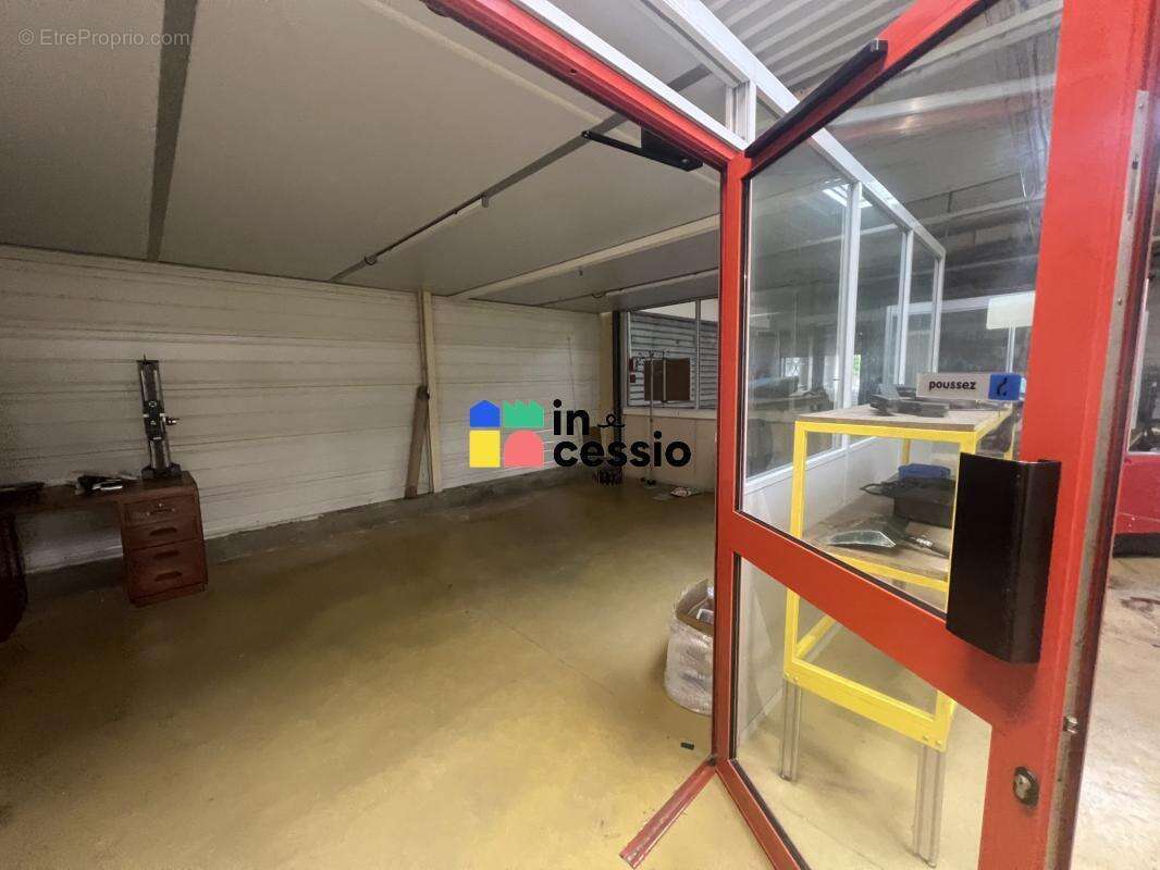 ? à vendre – local d'activité / commercial secteur vibr - photo 14