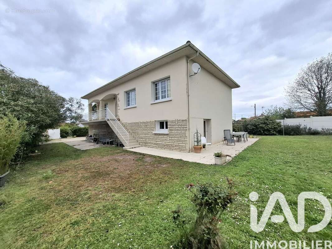 Photo 2 - Maison à BOURCEFRANC-LE-CHAPUS