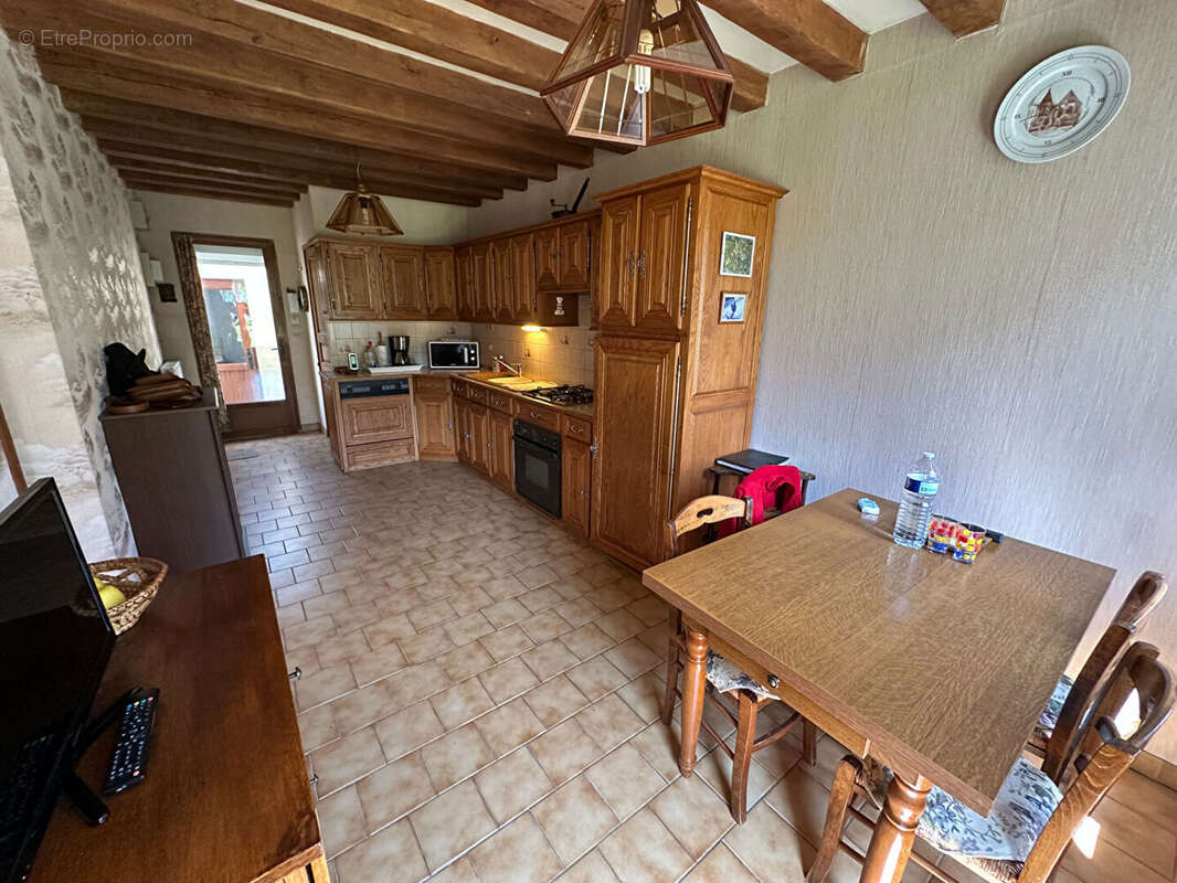 Maison à BELLOU-SUR-HUISNE