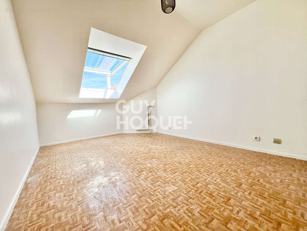 Appartement 3 pièces à vendre - Vieux Massy, dernier étage avec balcon - photo 6