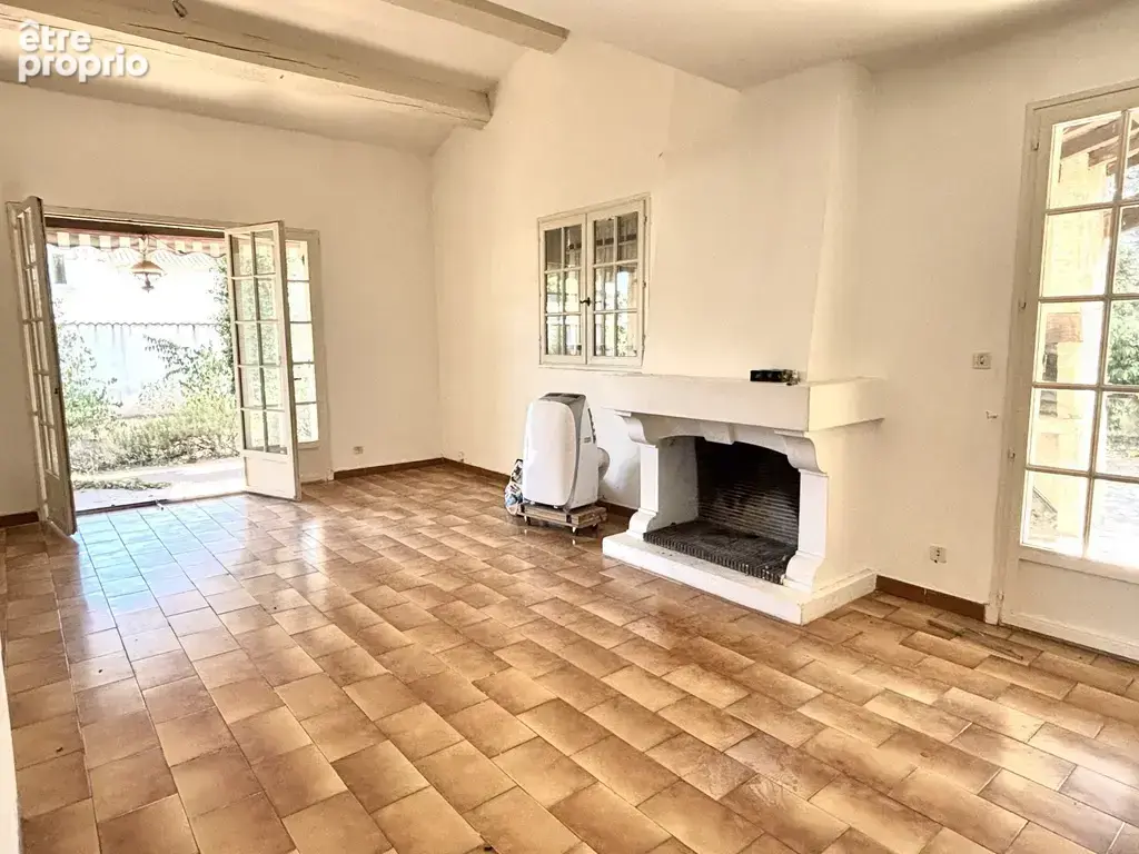 Belle villa très lumineuse sur 738 m2 de terrain, coeur de village - photo 5