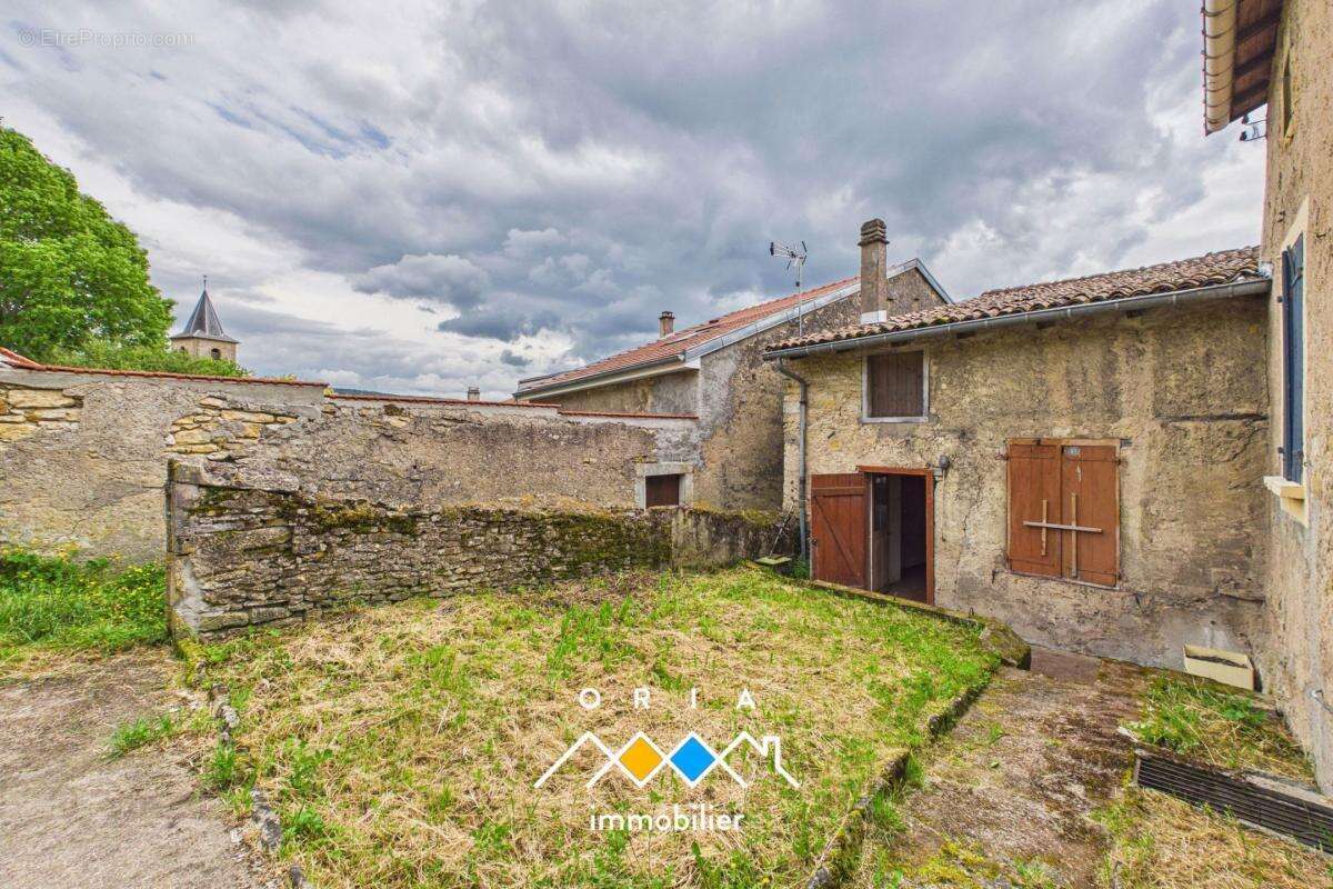 Maison à ARNAVILLE
