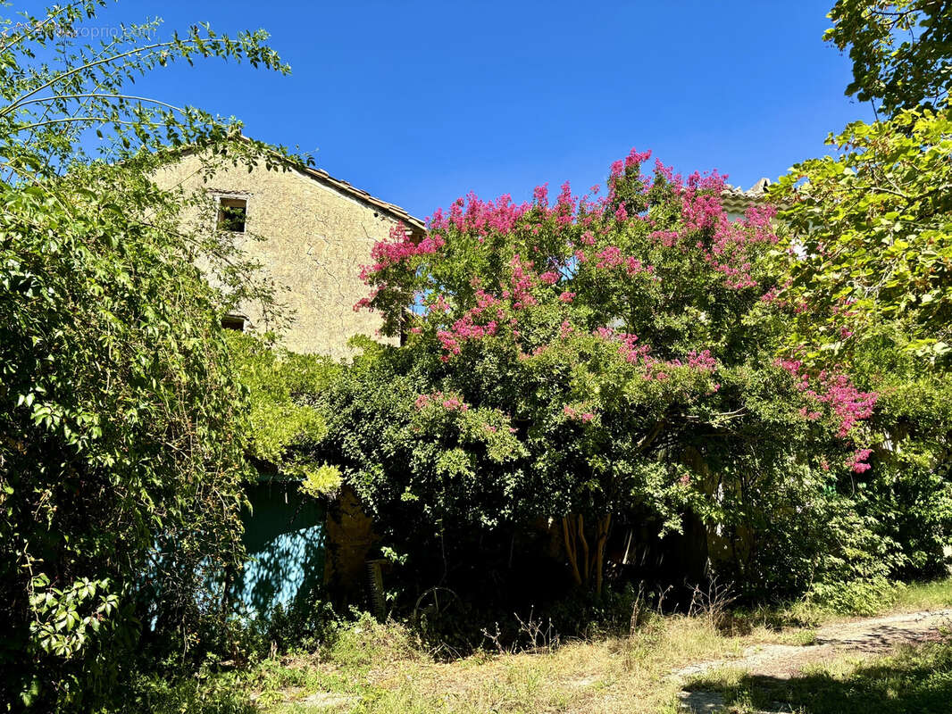 Maison à MALAUCENE
