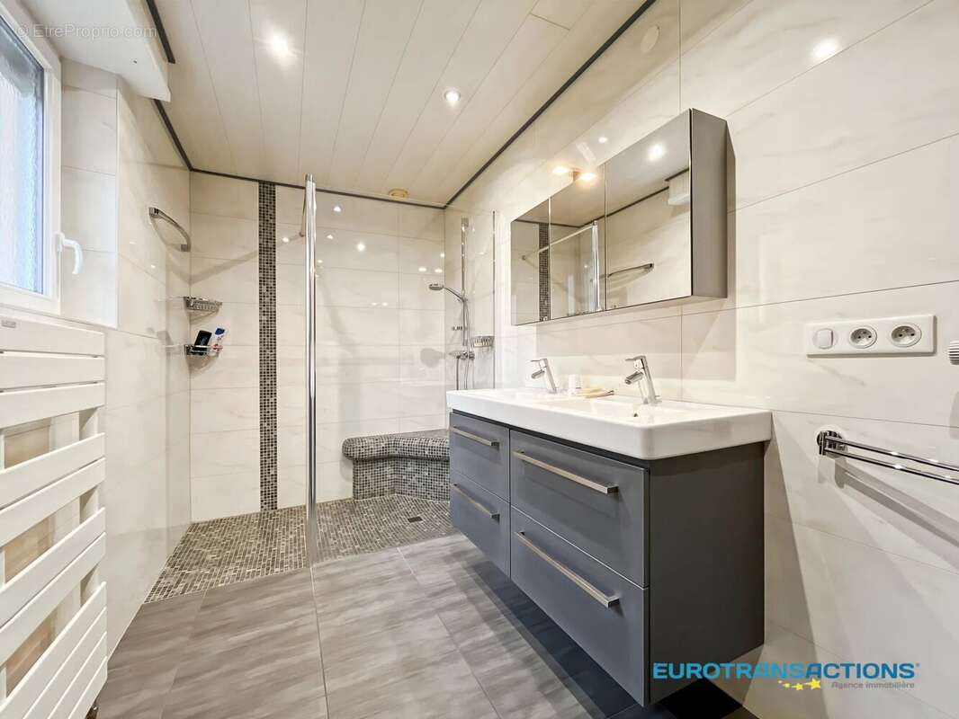 Belle Maison de 253 m² habitables sur 24 ares 61 - WALBOURG - photo 11