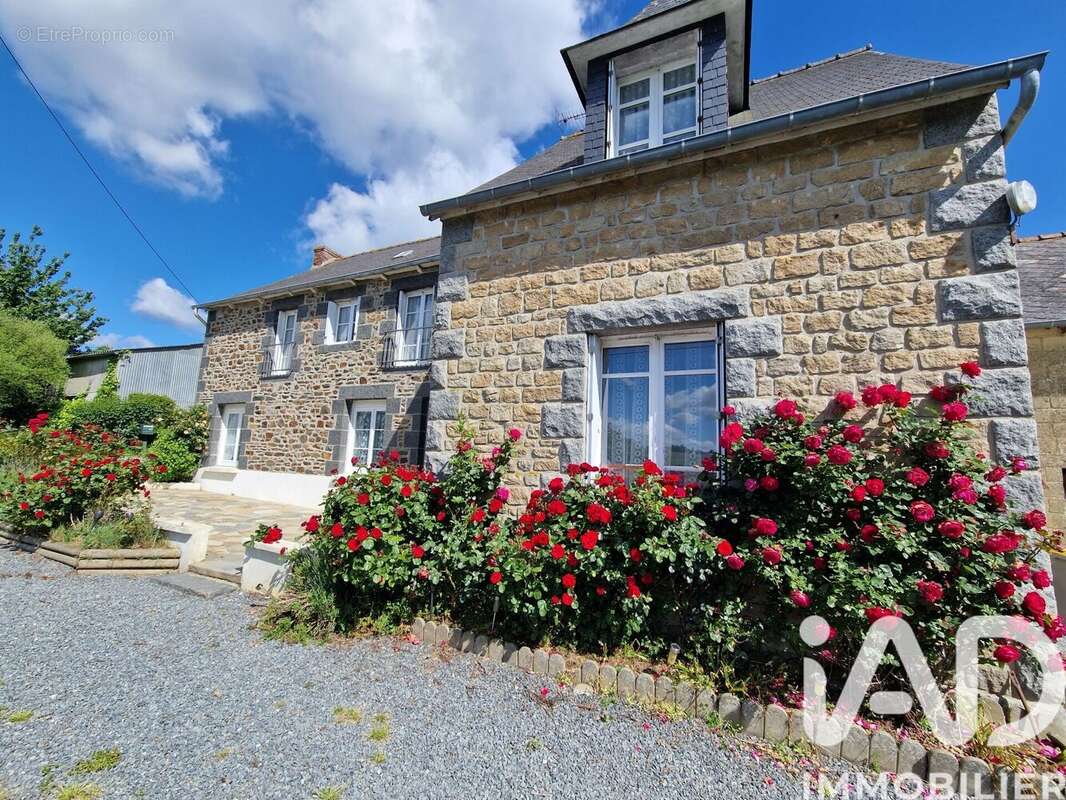 Maison 138 m² à Rouillac  - photo 2