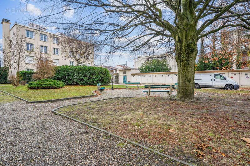 Appartement à SAINT-MAUR-DES-FOSSES