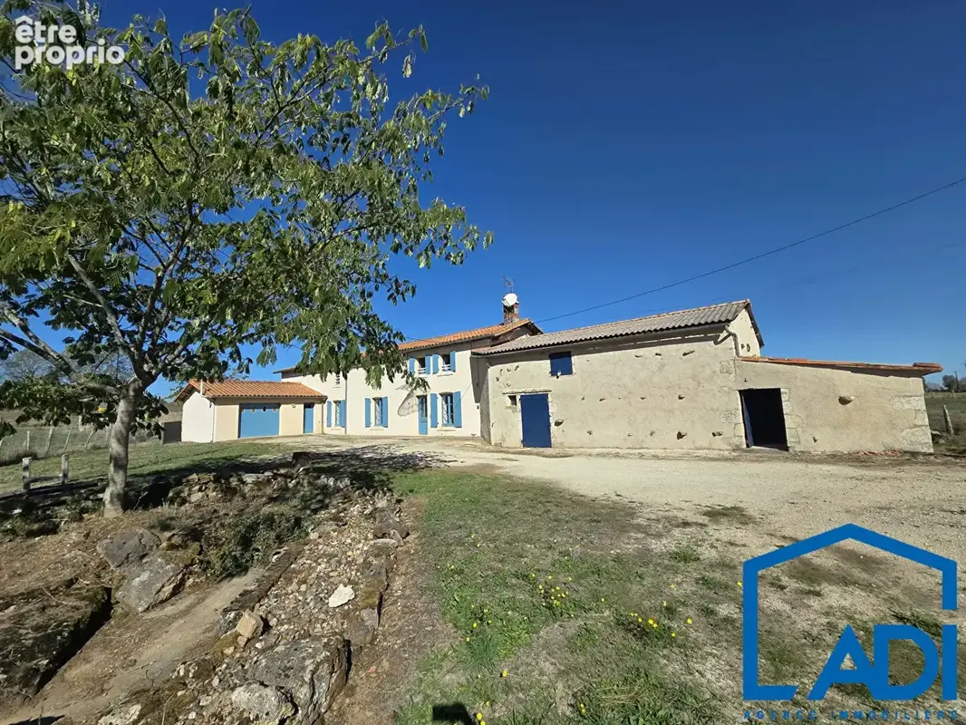 Photo Maison à Souvigne au prix de 176 800€