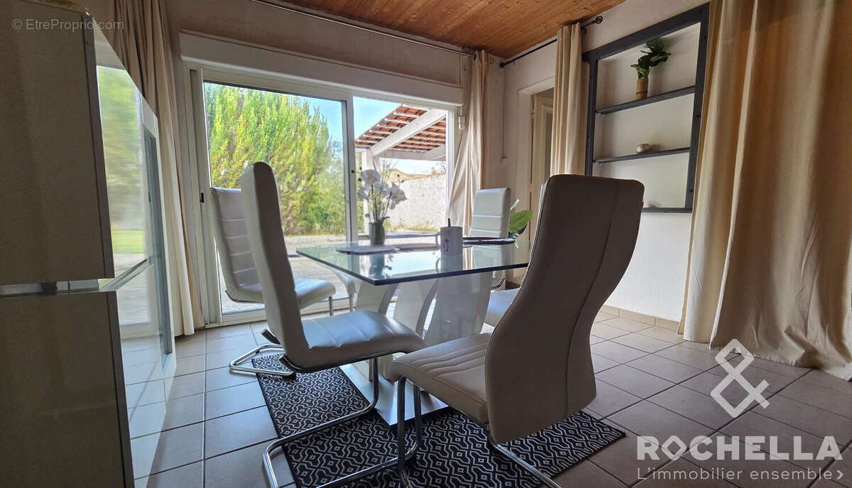 Maison à SAINT-JEAN-D&#039;ANGELY