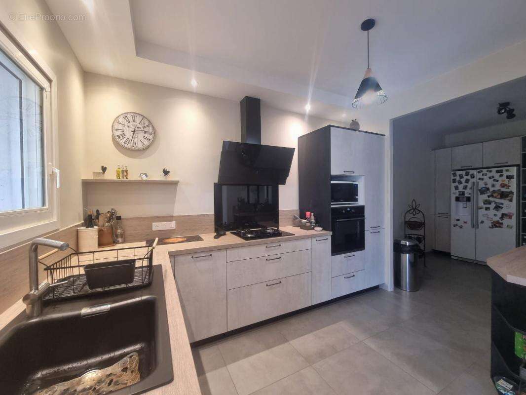 Maison à SAINT-MARTIN-DE-VALGALGUES