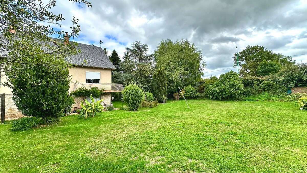 Maison à LUC-LA-PRIMAUBE