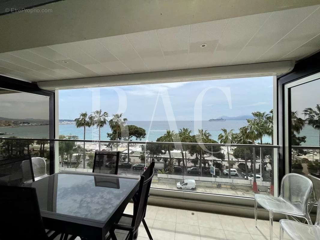 Appartement à CANNES