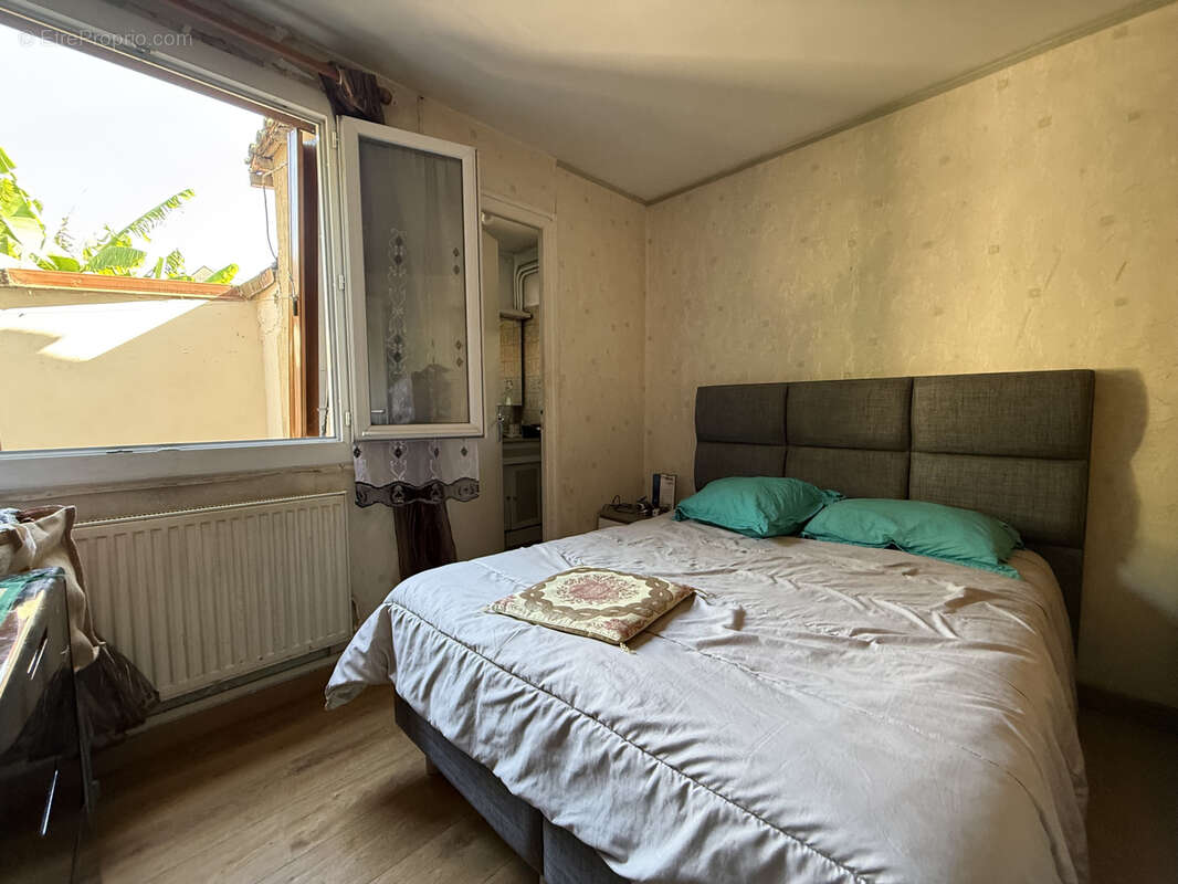 Maison à LE BLANC-MESNIL