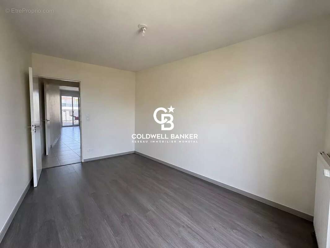 À vendre à Annemasse appartement T2 de 50 m² avec balcon et garage - photo 5