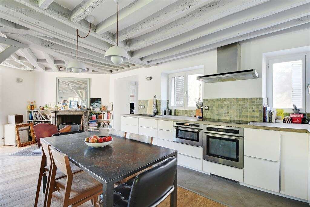 Appartement à PARIS-19E