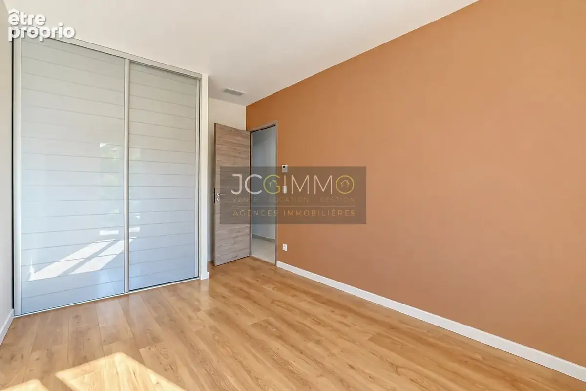 Villa T4 de 2022 avec garage, piscine et jardin - photo 15