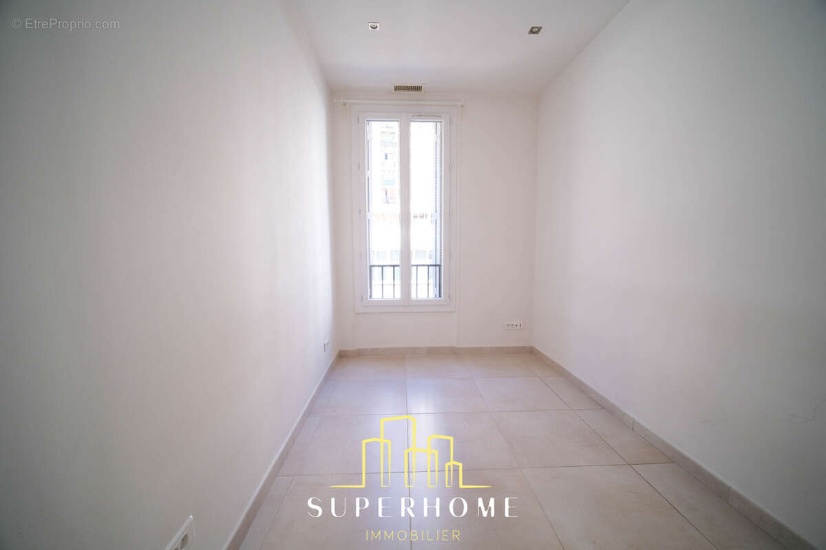 Appartement à MARSEILLE-6E