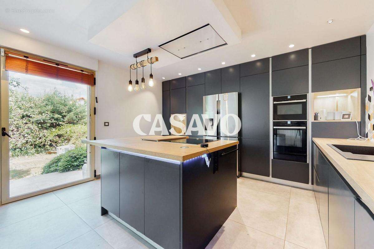 Maison à FONTENAY-SOUS-BOIS