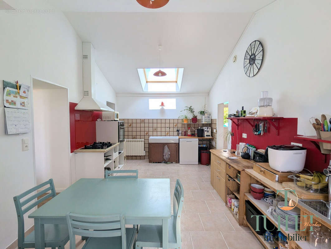 Maison à LES MATHES