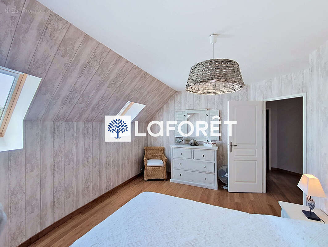 Maison avec piscine proche JOUY-LE-CHÂTEL - photo 11