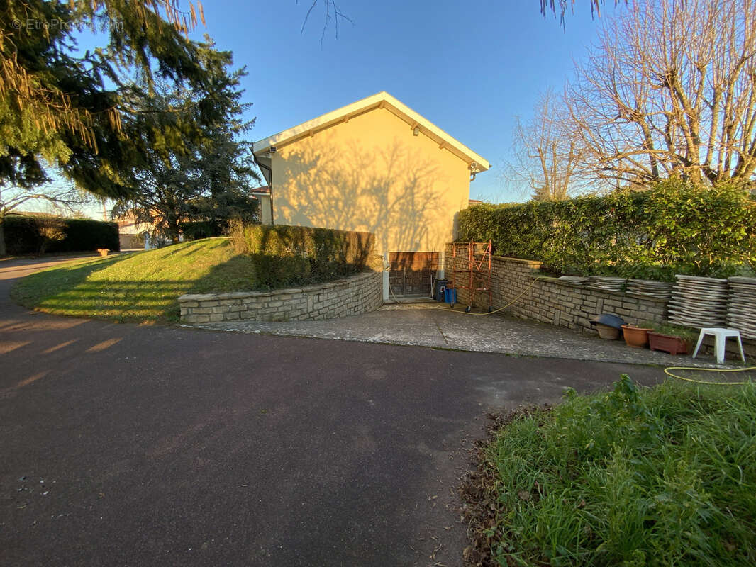 Maison à COLOMBIER-SAUGNIEU