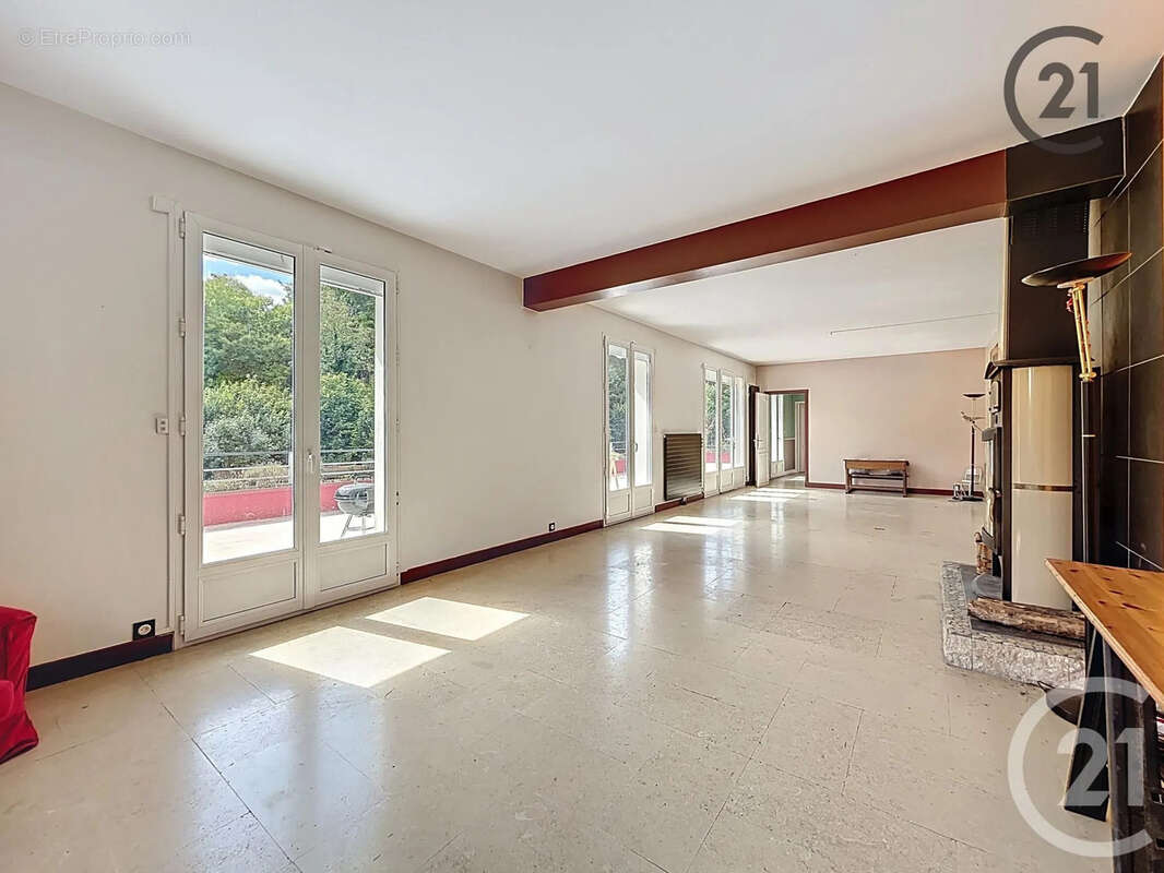 Maison à VAL-DE-VESLE