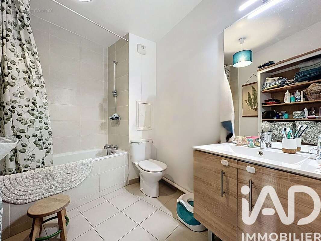 Photo 9 - Appartement à NANTERRE