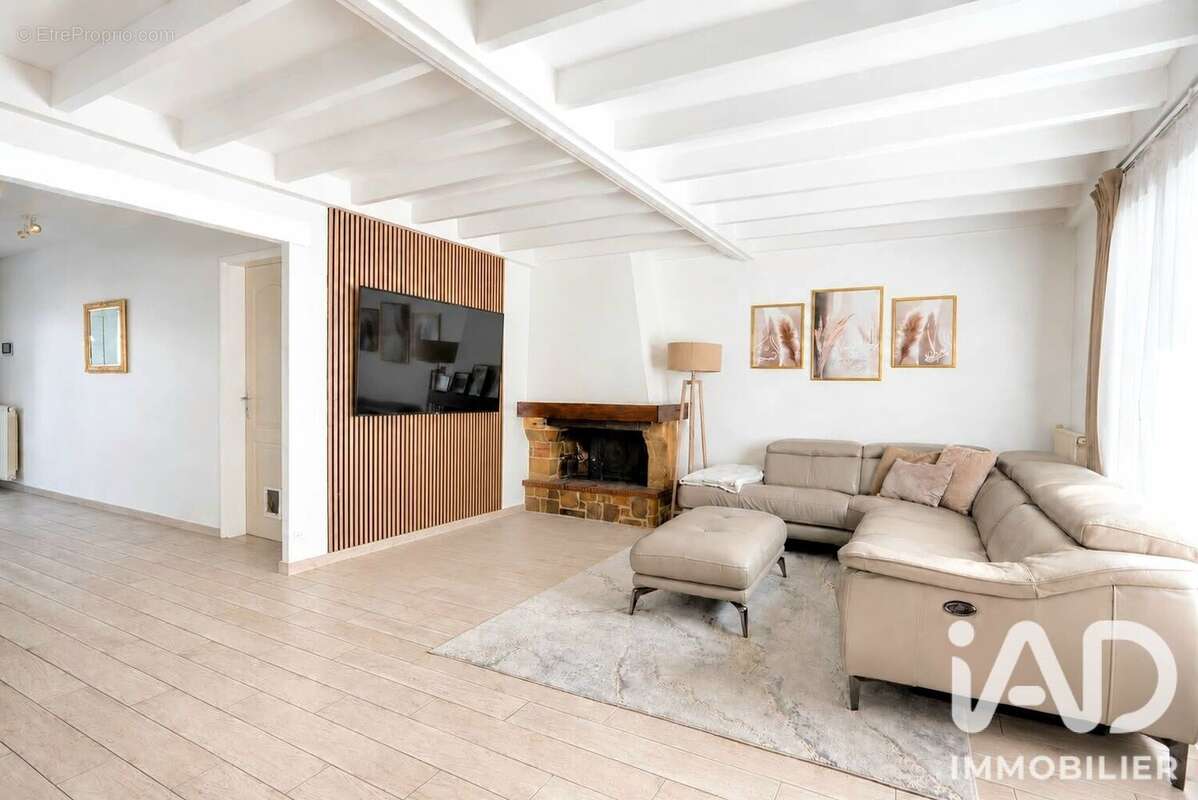 Photo 2 - Maison à MARLY-LA-VILLE