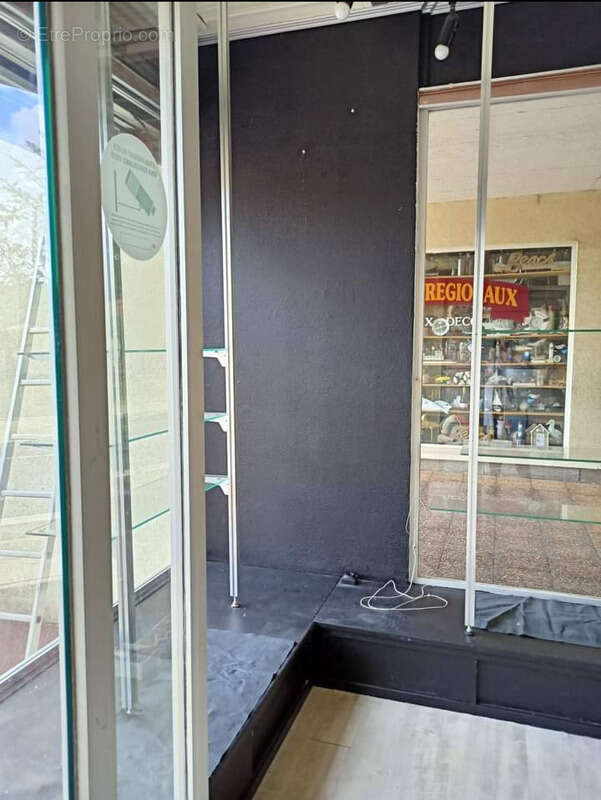 Commerce à LES MATHES