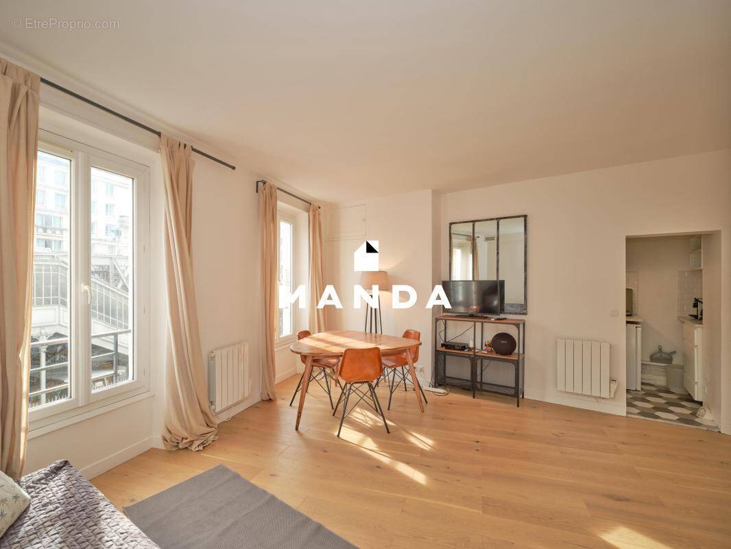Appartement à PARIS-15E