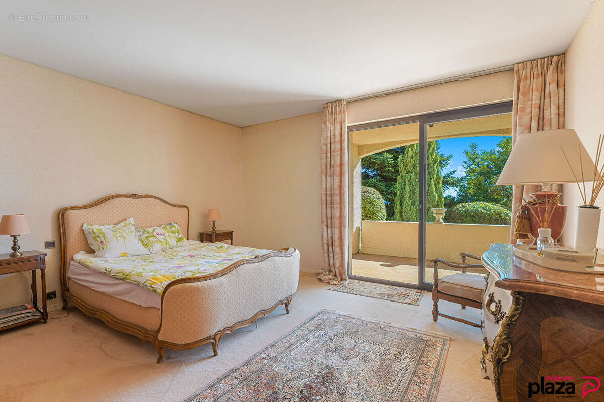 Maison à DIVONNE-LES-BAINS