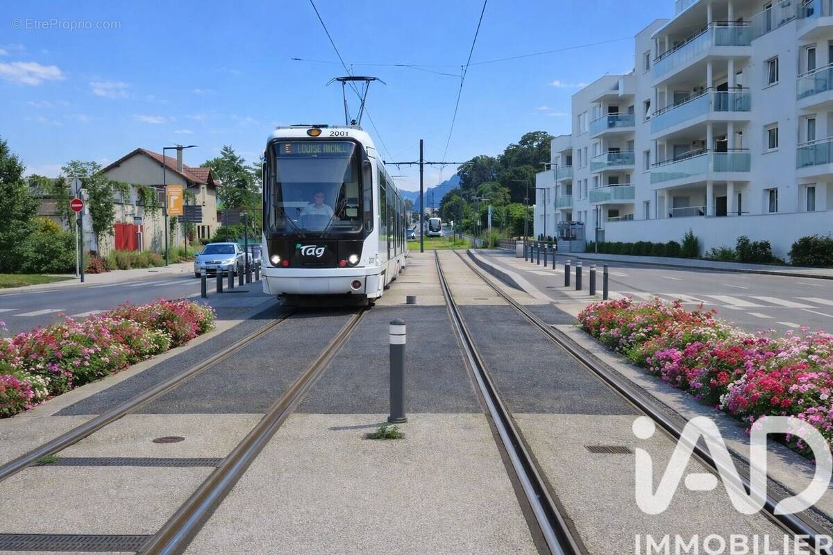 Photo 1 - Appartement à SAINT-EGREVE