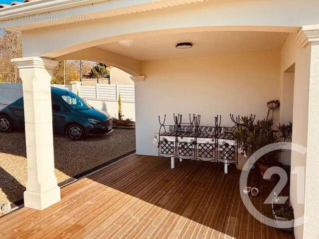 Maison à CHAMPNIERS