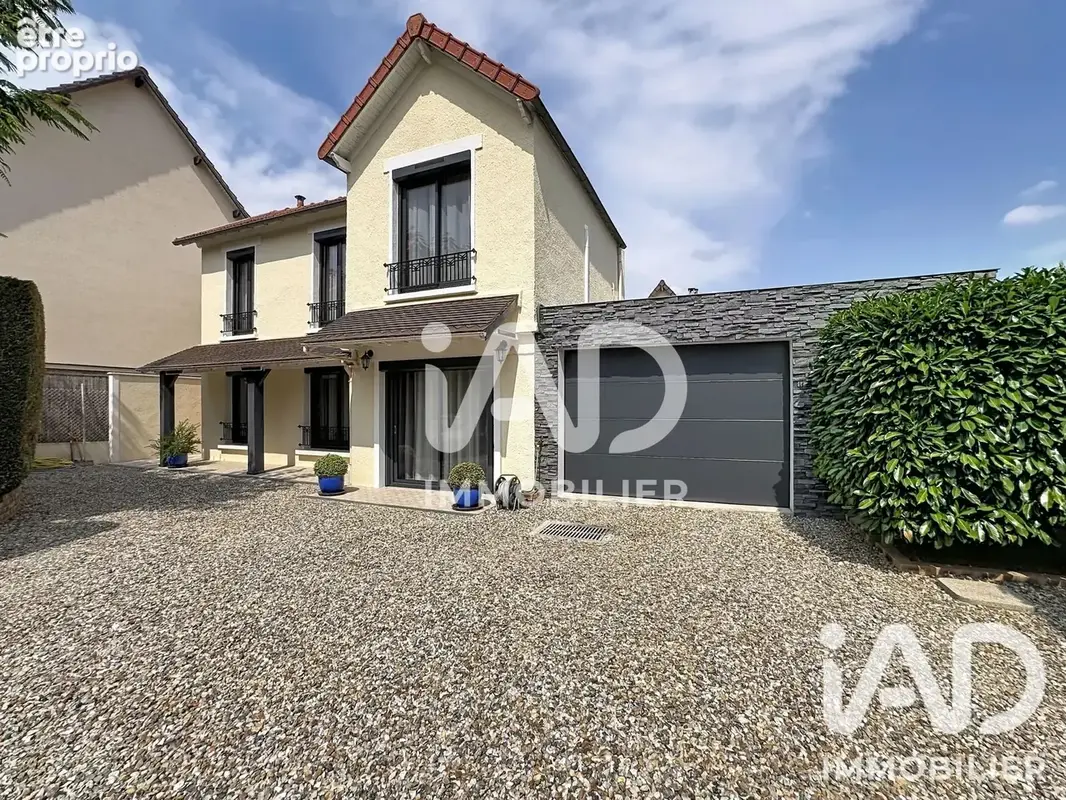 Photo 1 - Maison à LE COUDRAY-MONTCEAUX