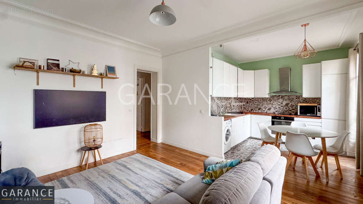 Appartement à PARIS-12E