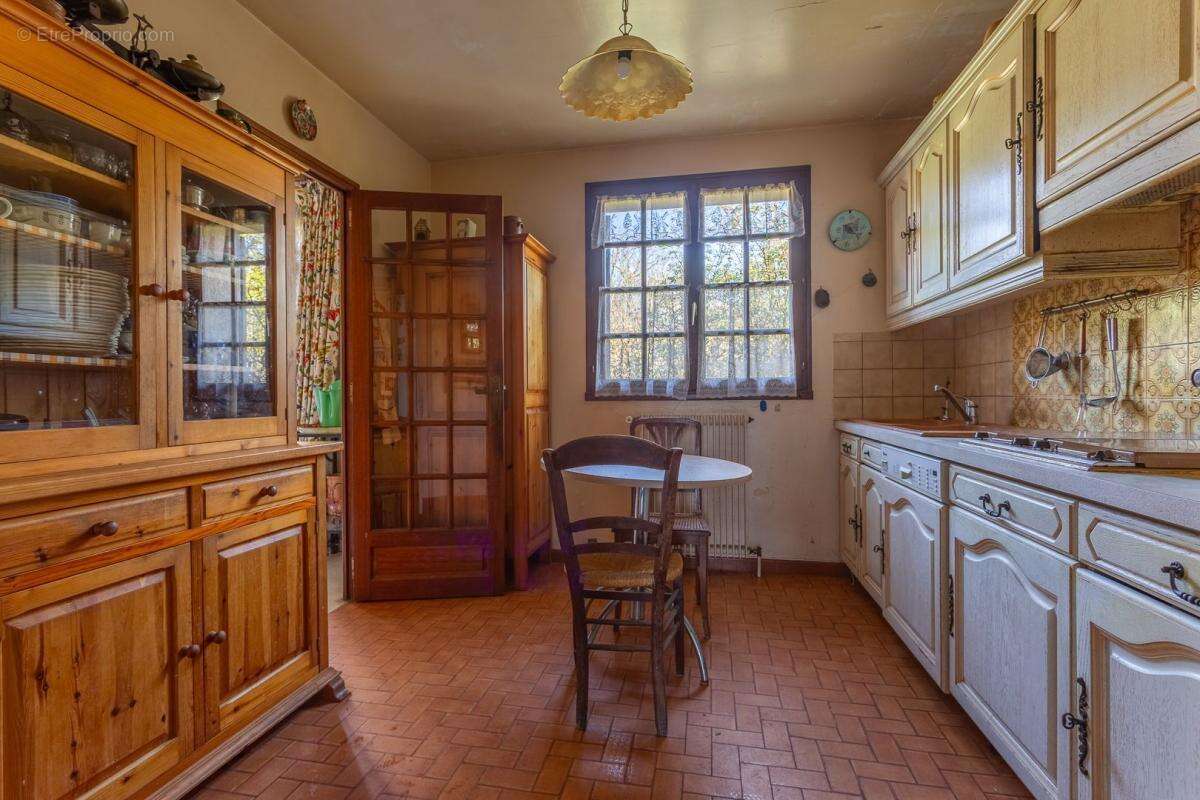 Maison 140 m² sur terrain 572 m² - sous-sol total - photo 7