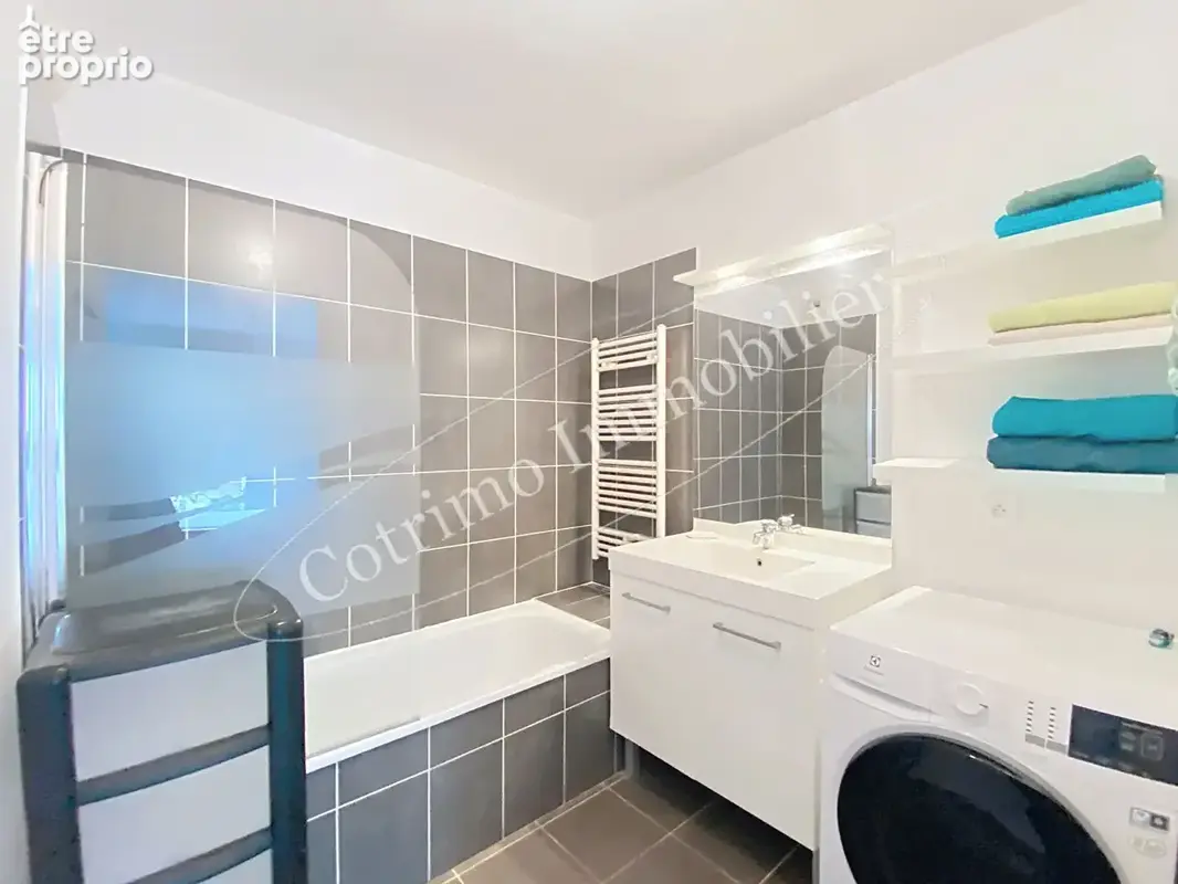 BRON  appartement T2 42m²+Balcon+garage - photo 5