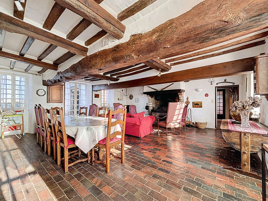 Maison à ISIGNY-SUR-MER