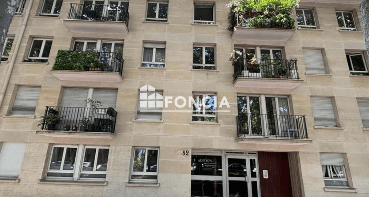 Appartement à VERSAILLES