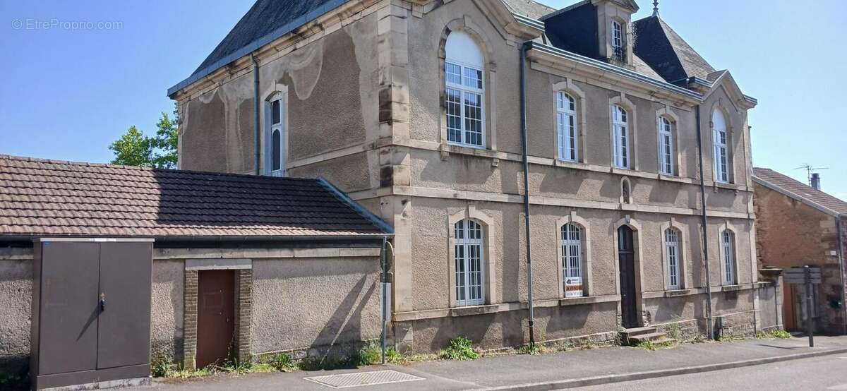 Maison à LUXEUIL-LES-BAINS