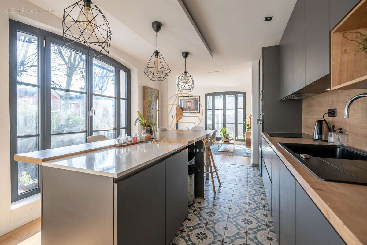 Maison à NOGENT-SUR-MARNE