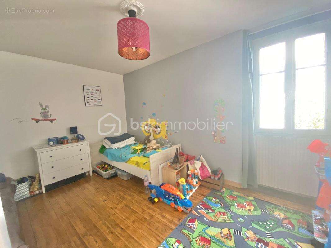 Ancien hôtel particulier rénové avec studio indépendant - photo 3