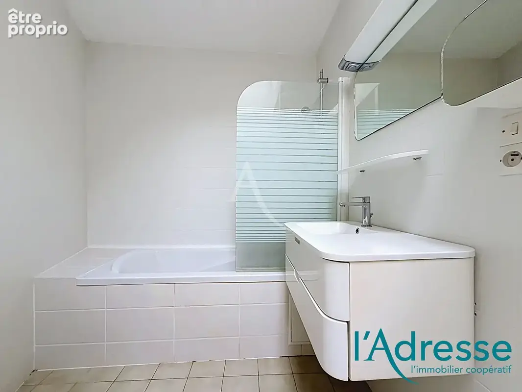 Maison de ville à vendre Ernée centre-ville 76 m², terrasse - photo 6