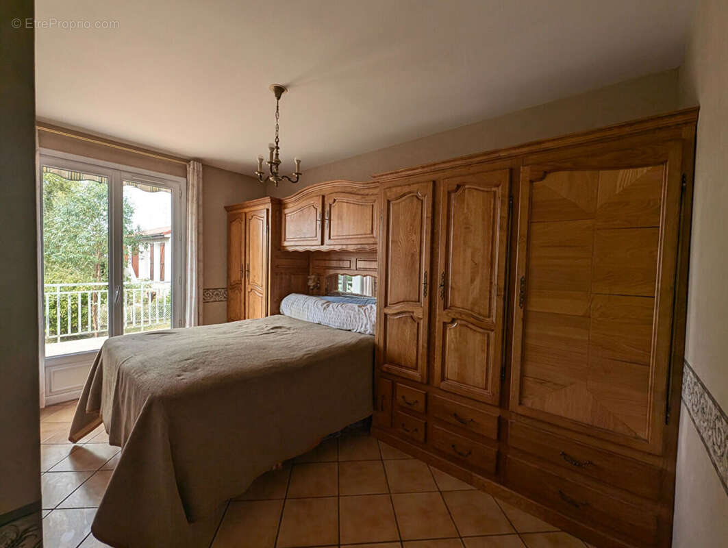 Maison à CHEVIGNY-SAINT-SAUVEUR