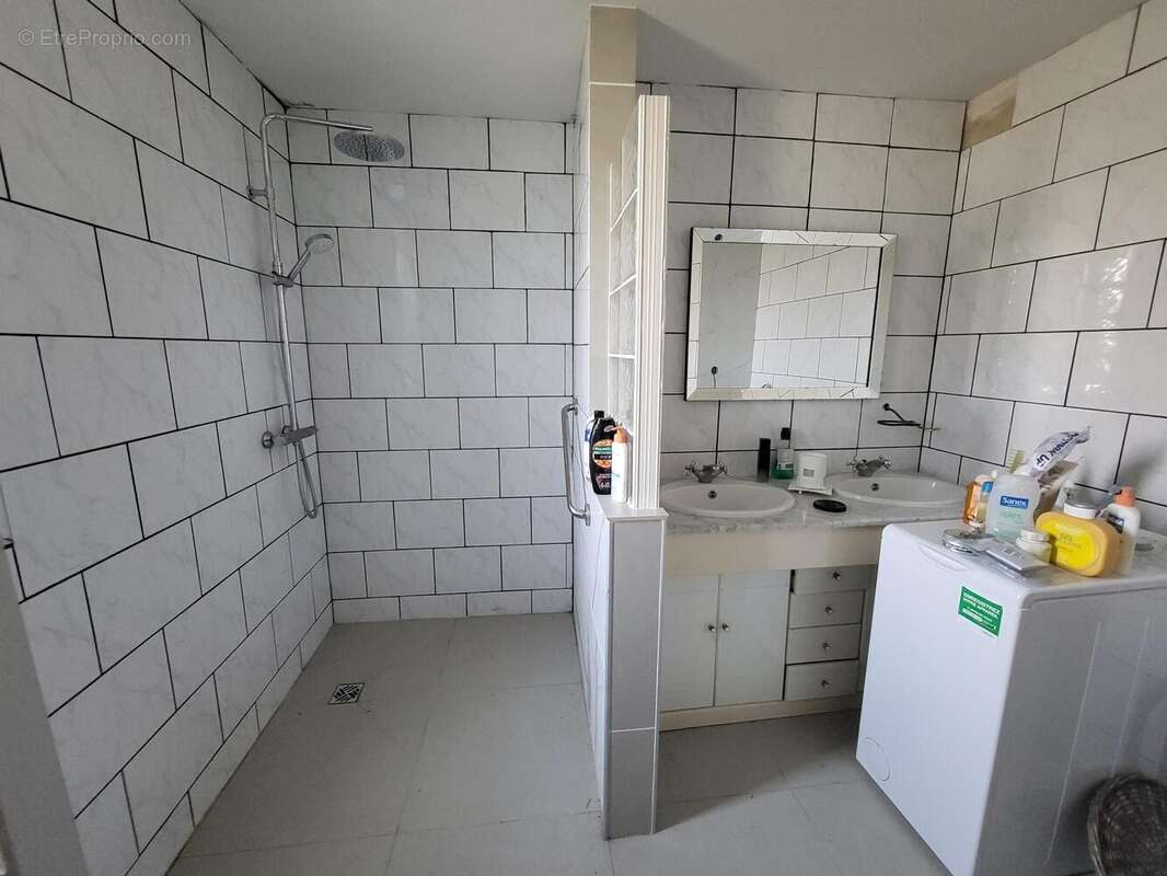 Maison à MANNEVILLE-SUR-RISLE