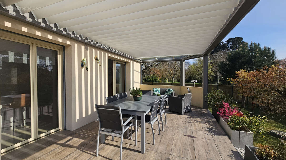 Maison à SAINT-ERBLON