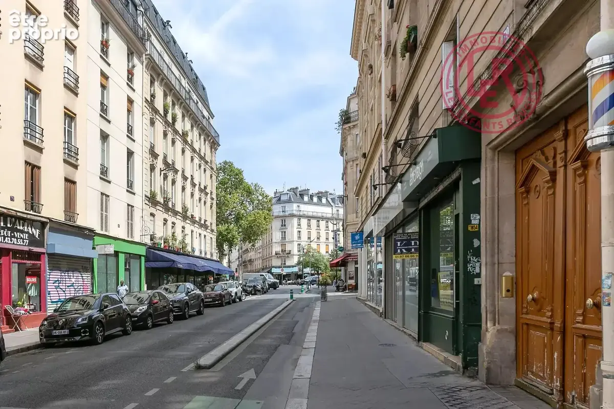 Paris 11ème - Studio au dernier étage avec vue dégagée à rénover - photo 7